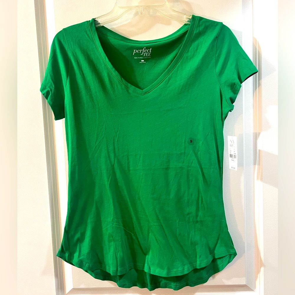 New York and Company Green V-Neck